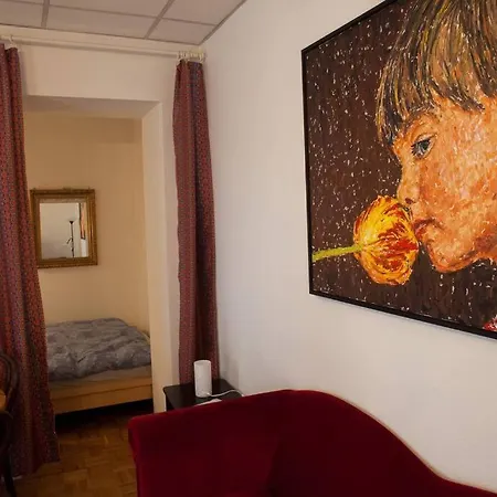 Gemuetliches 2p-apartment In Ruhiger Lage