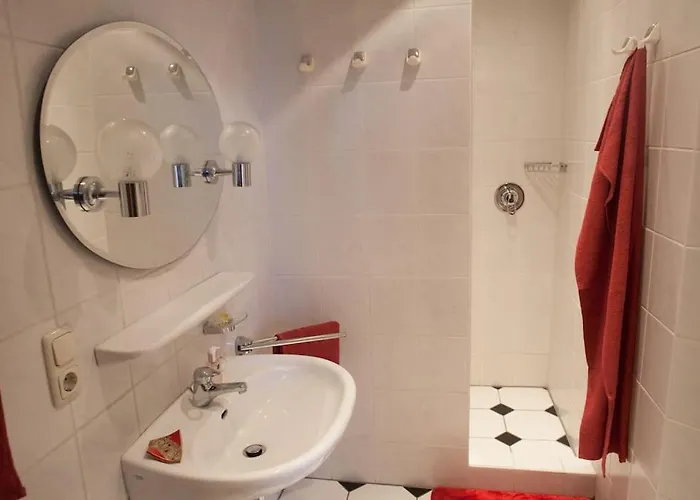 Gemuetliches 2p-apartment In Ruhiger Lage *